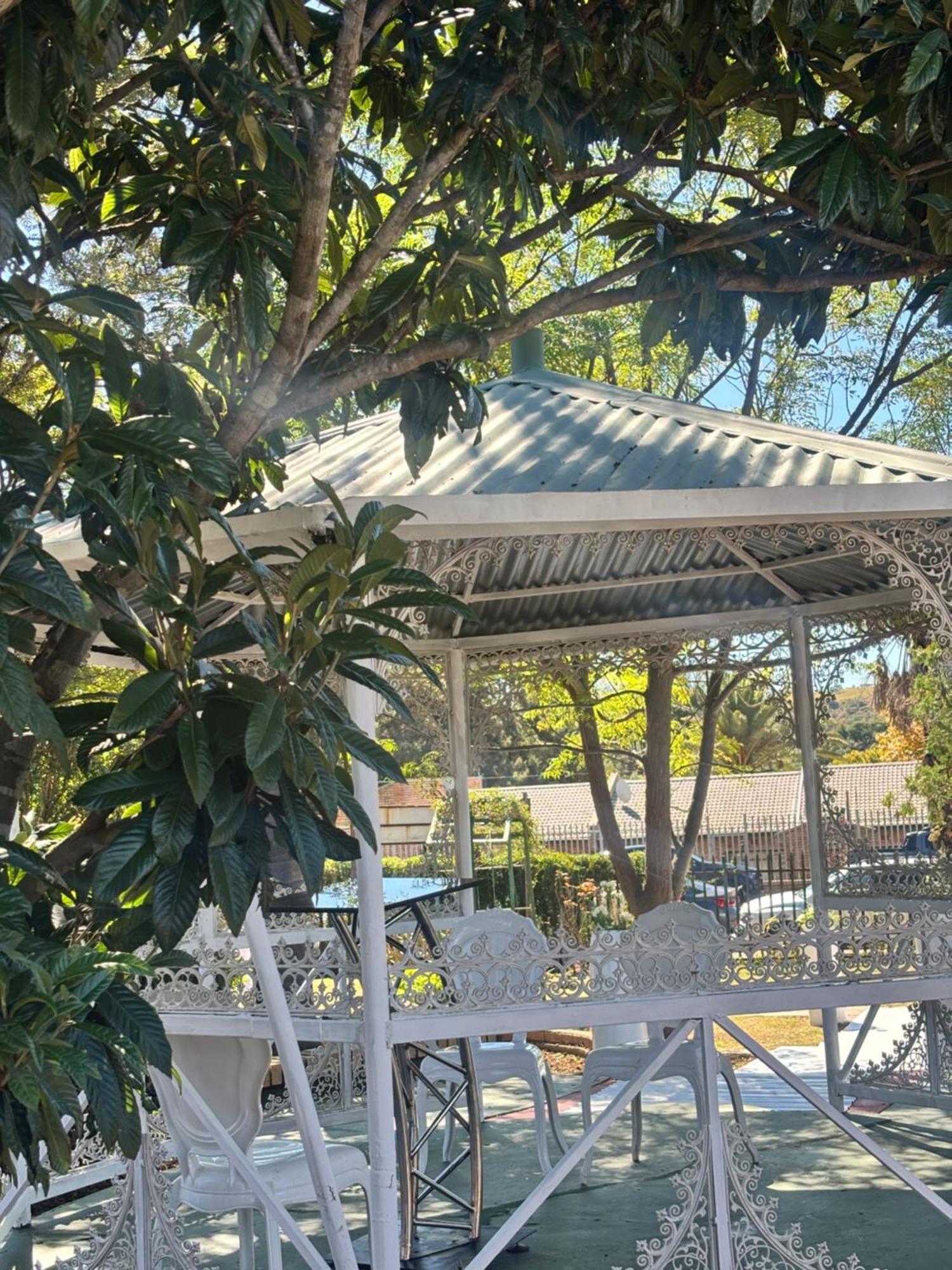57 On Lorne Guesthouse Estcourt Exterior photo